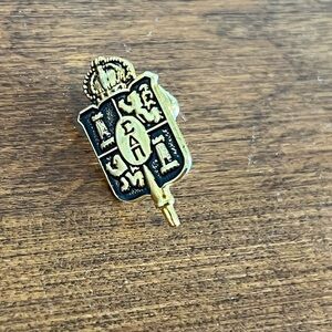 Sigma Delta Pi Hispanic Fraternity Member Pin